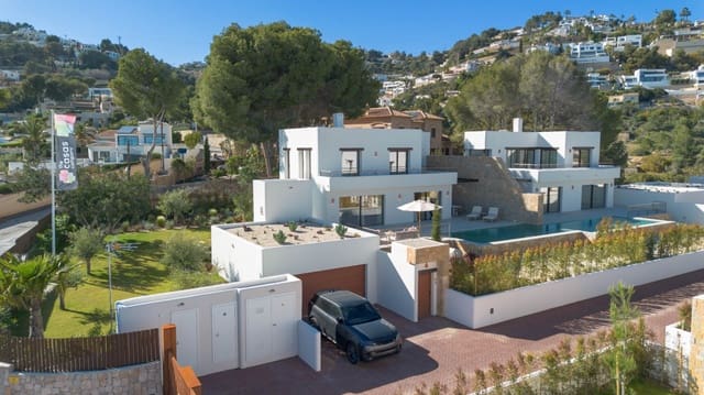 Chalet de 4 habitaciones en Moraira, Teulada-Moraira en venta con piscina garaje - 1.690.000 € (Ref: 9997343)