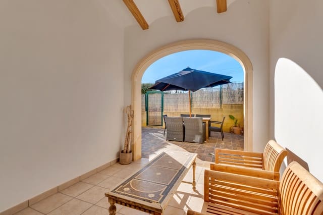 Apartamento de 2 habitaciones en Benitachell / Benitatxell en venta con piscina garaje - 289.000 € (Ref: 9997346)