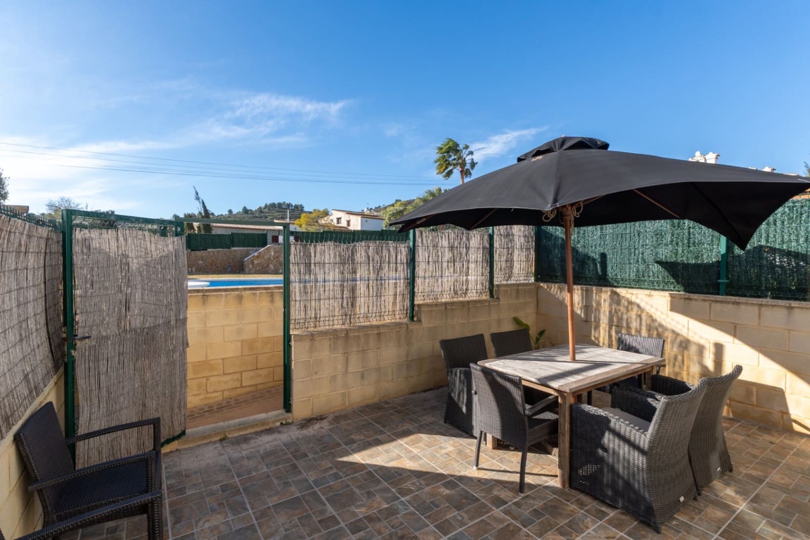 Apartamento de 2 habitaciones en Benitachell / Benitatxell en venta con piscina garaje - 289.000 € (Ref: 9997346)