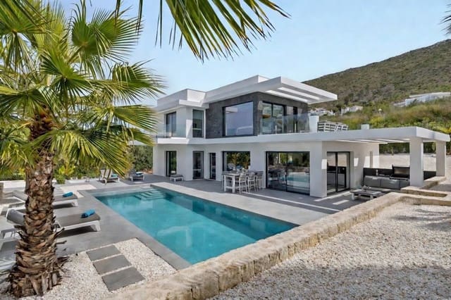 3 soveværelse Villa til salg i Javea / Xàbia med swimmingpool garage - € 1.395.000 (Ref: 9997351)
