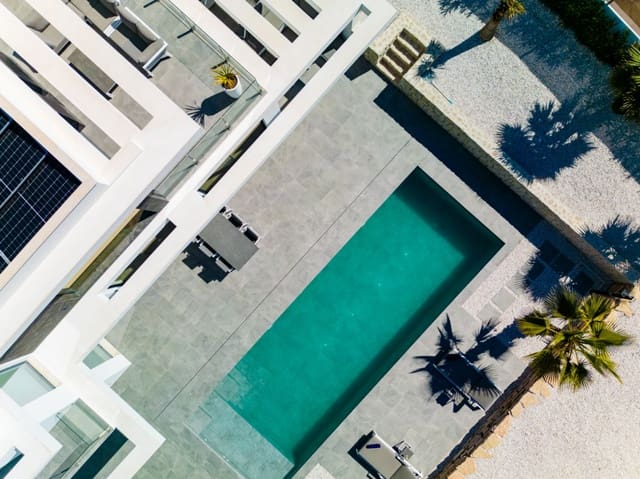 3 soveværelse Villa til salg i Javea / Xàbia med swimmingpool garage - € 1.395.000 (Ref: 9997351)