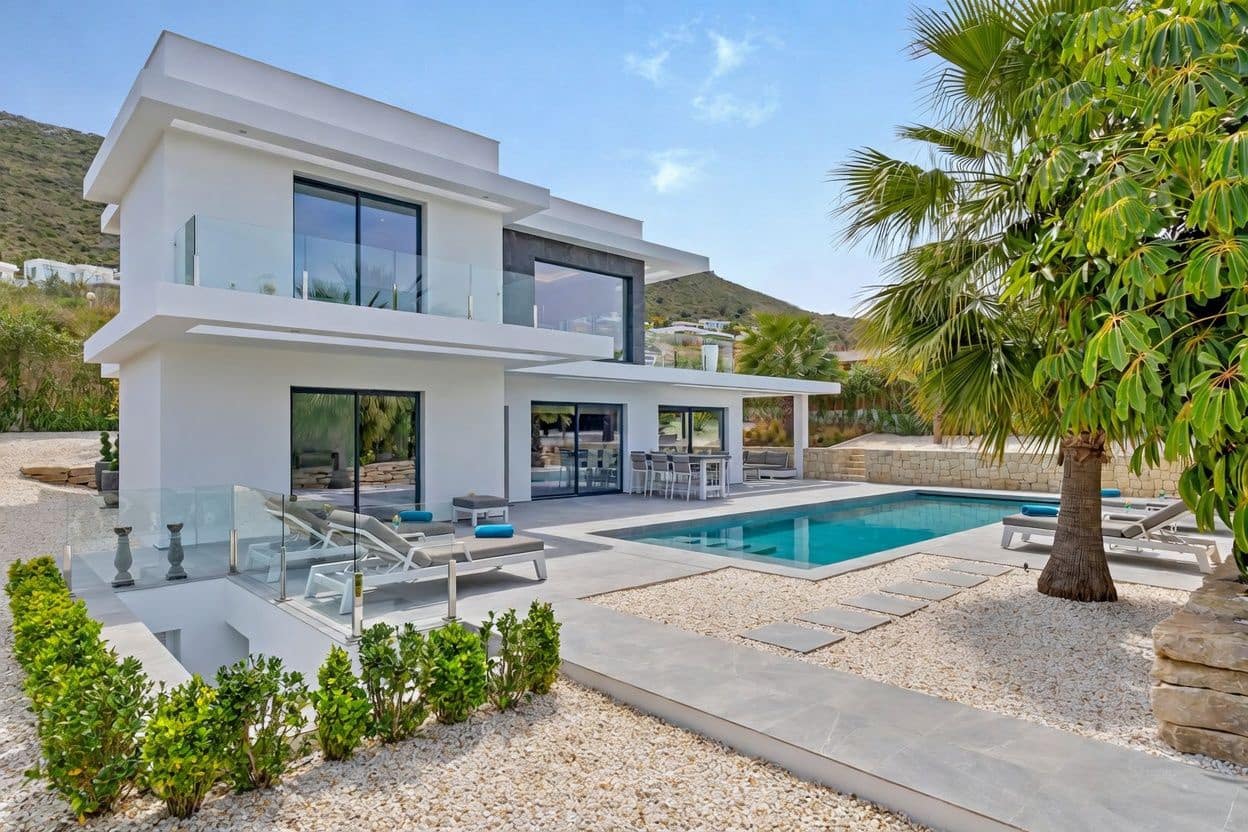 3 soveværelse Villa til salg i Javea / Xabia med swimmingpool garage - € 1.395.000 (Ref: 9997351)