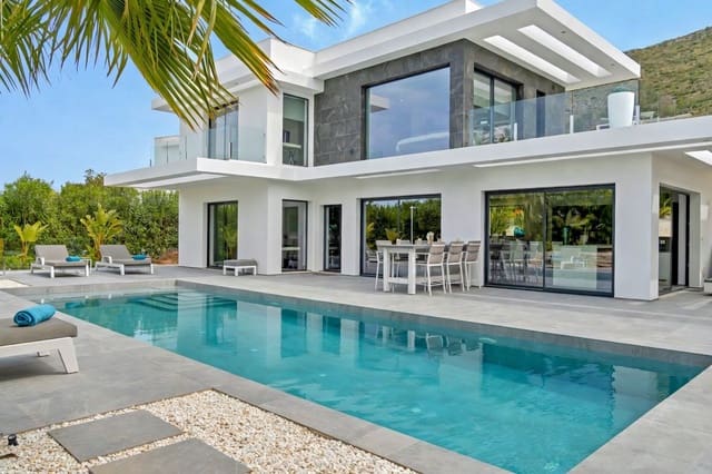 3 soveværelse Villa til salg i Javea / Xàbia med swimmingpool garage - € 1.395.000 (Ref: 9997351)