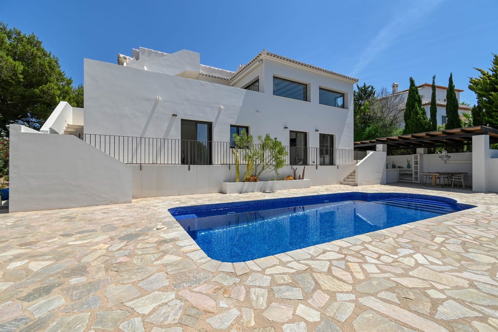 4 sypialnia Willa na sprzedaż w Javea / Xabia z basenem garażem - 1 695 000 € (Ref: 9997353)