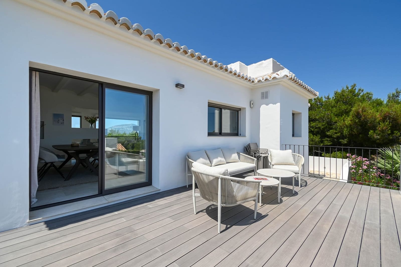 4 sypialnia Willa na sprzedaż w Javea / Xabia z basenem garażem - 1 695 000 € (Ref: 9997353)