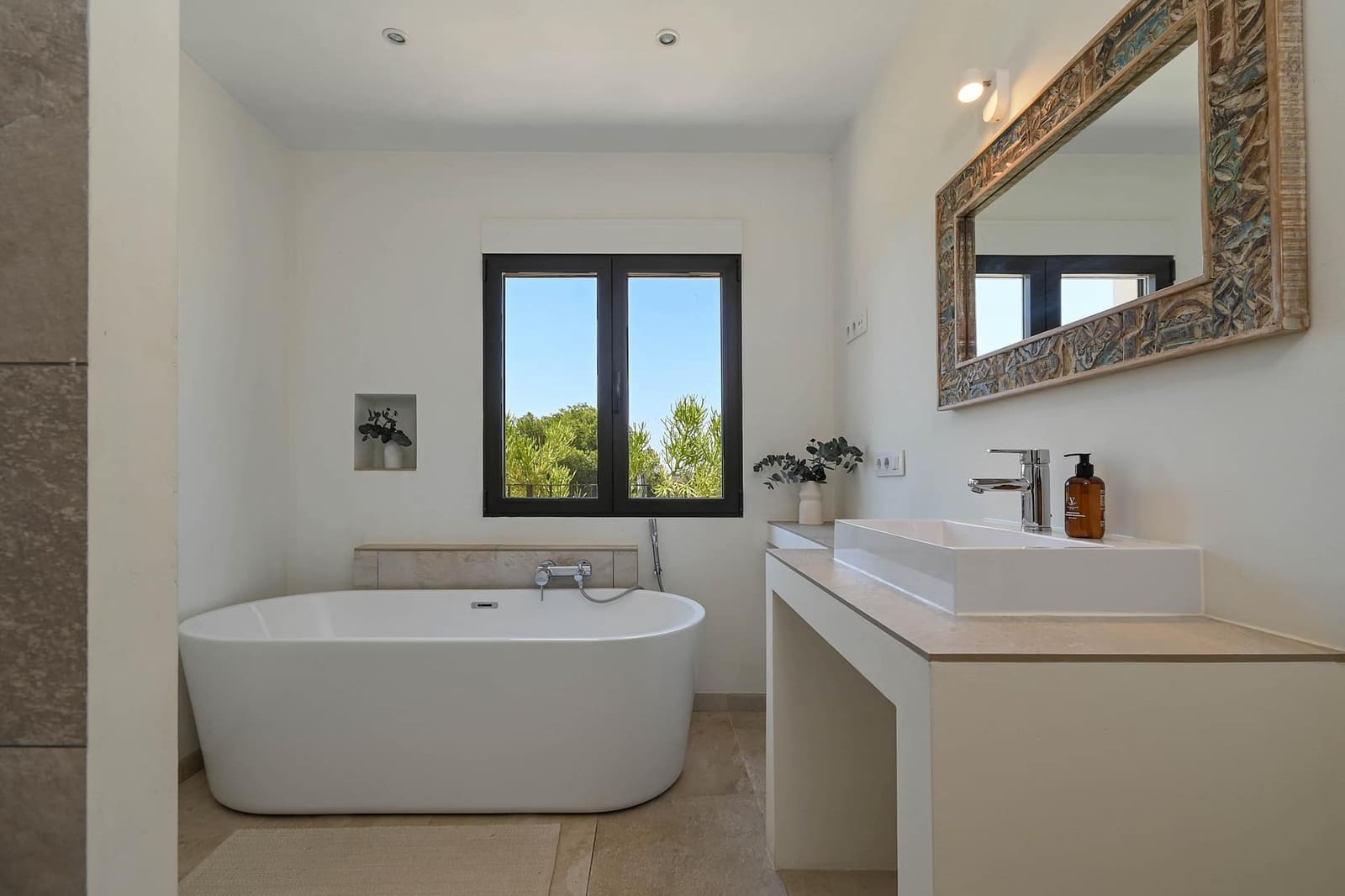 4 sypialnia Willa na sprzedaż w Javea / Xabia z basenem garażem - 1 695 000 € (Ref: 9997353)