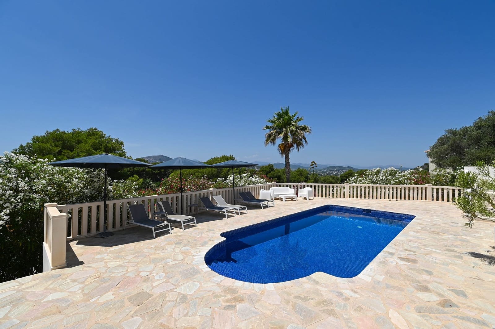 4 sypialnia Willa na sprzedaż w Javea / Xabia z basenem garażem - 1 695 000 € (Ref: 9997353)