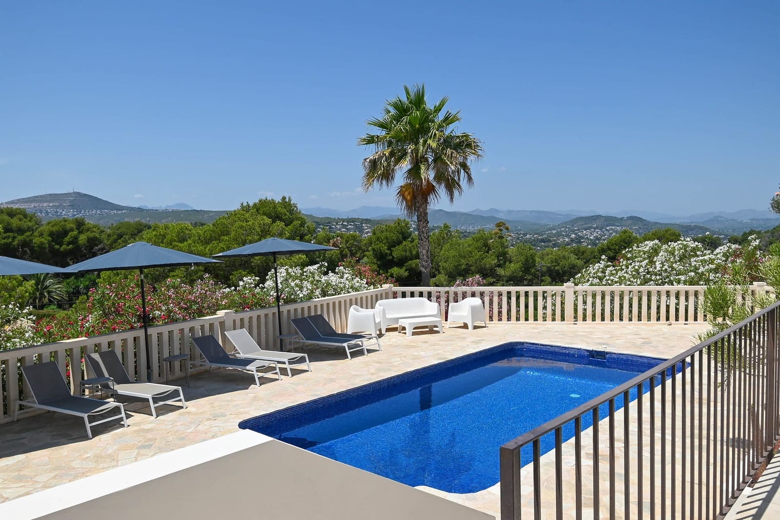 4 sypialnia Willa na sprzedaż w Javea / Xabia z basenem garażem - 1 695 000 € (Ref: 9997353)