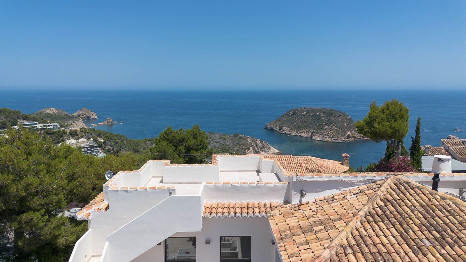 4 sypialnia Willa na sprzedaż w Javea / Xabia z basenem garażem - 1 695 000 € (Ref: 9997353)
