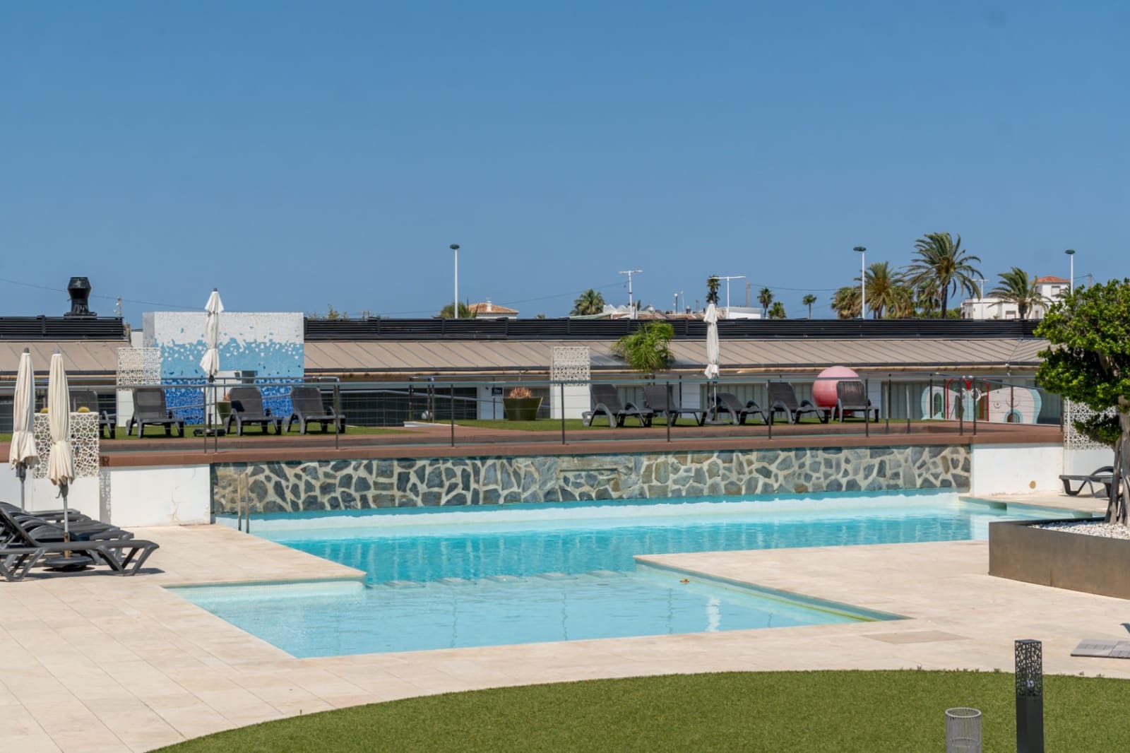 3 slaapkamer Appartement te koop in Arenal met zwembad garage - € 997.000 (Ref: 9997355)