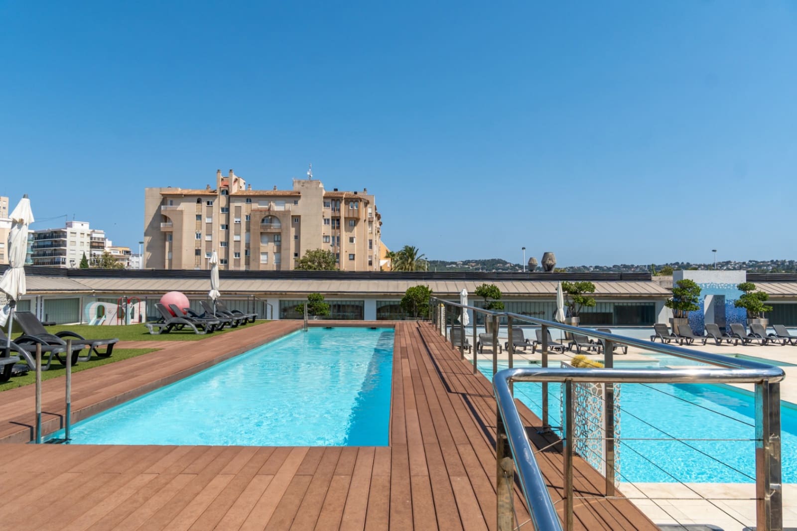3 slaapkamer Appartement te koop in Arenal met zwembad garage - € 997.000 (Ref: 9997355)