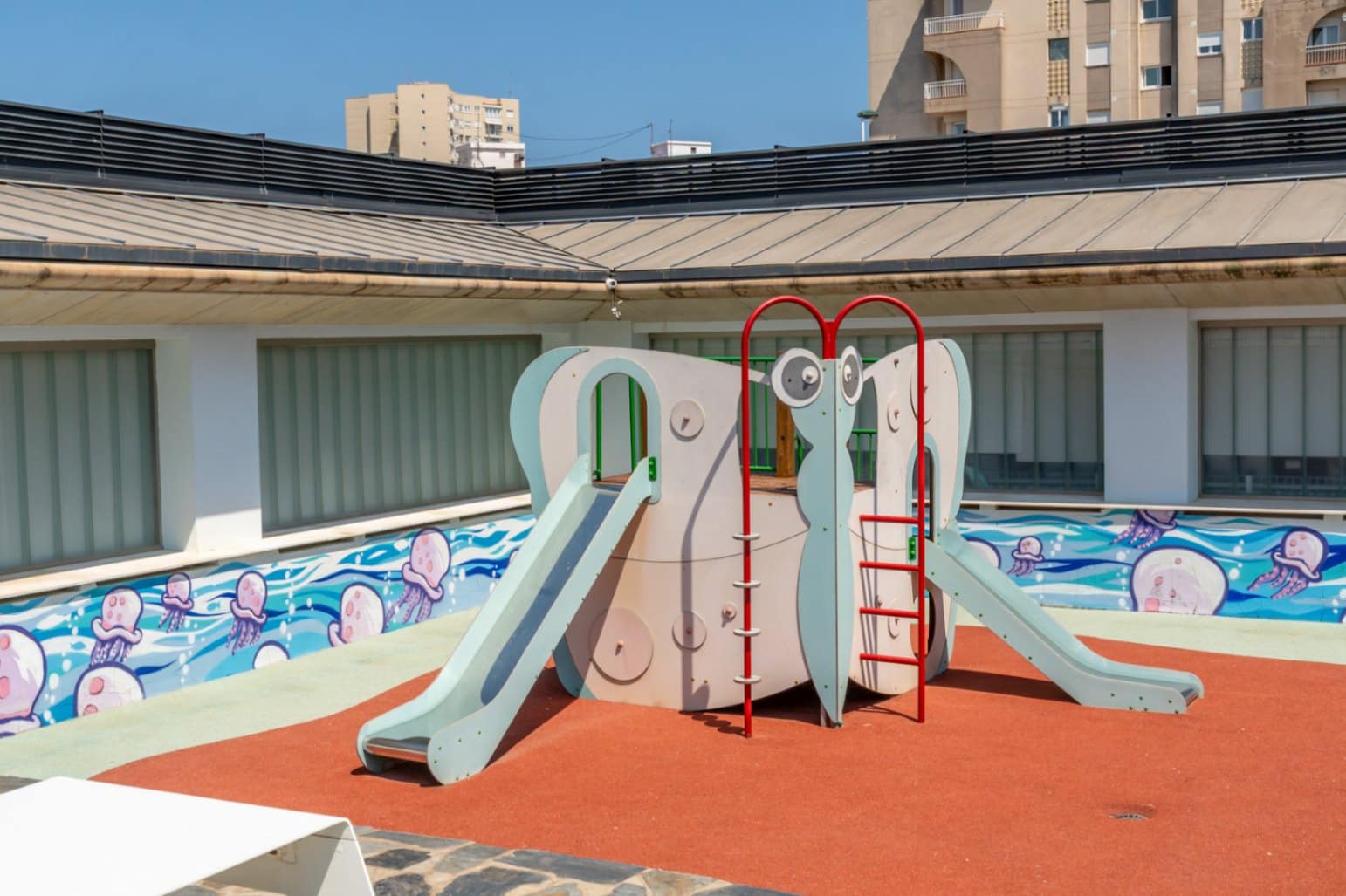 3 slaapkamer Appartement te koop in Arenal met zwembad garage - € 997.000 (Ref: 9997355)