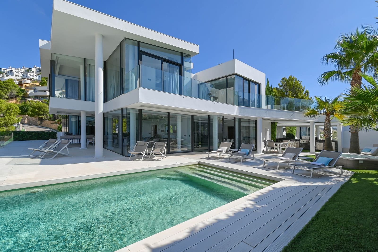 6 soveværelse Villa til salg i Altea med swimmingpool garage - € 2.495.000 (Ref: 9997356)