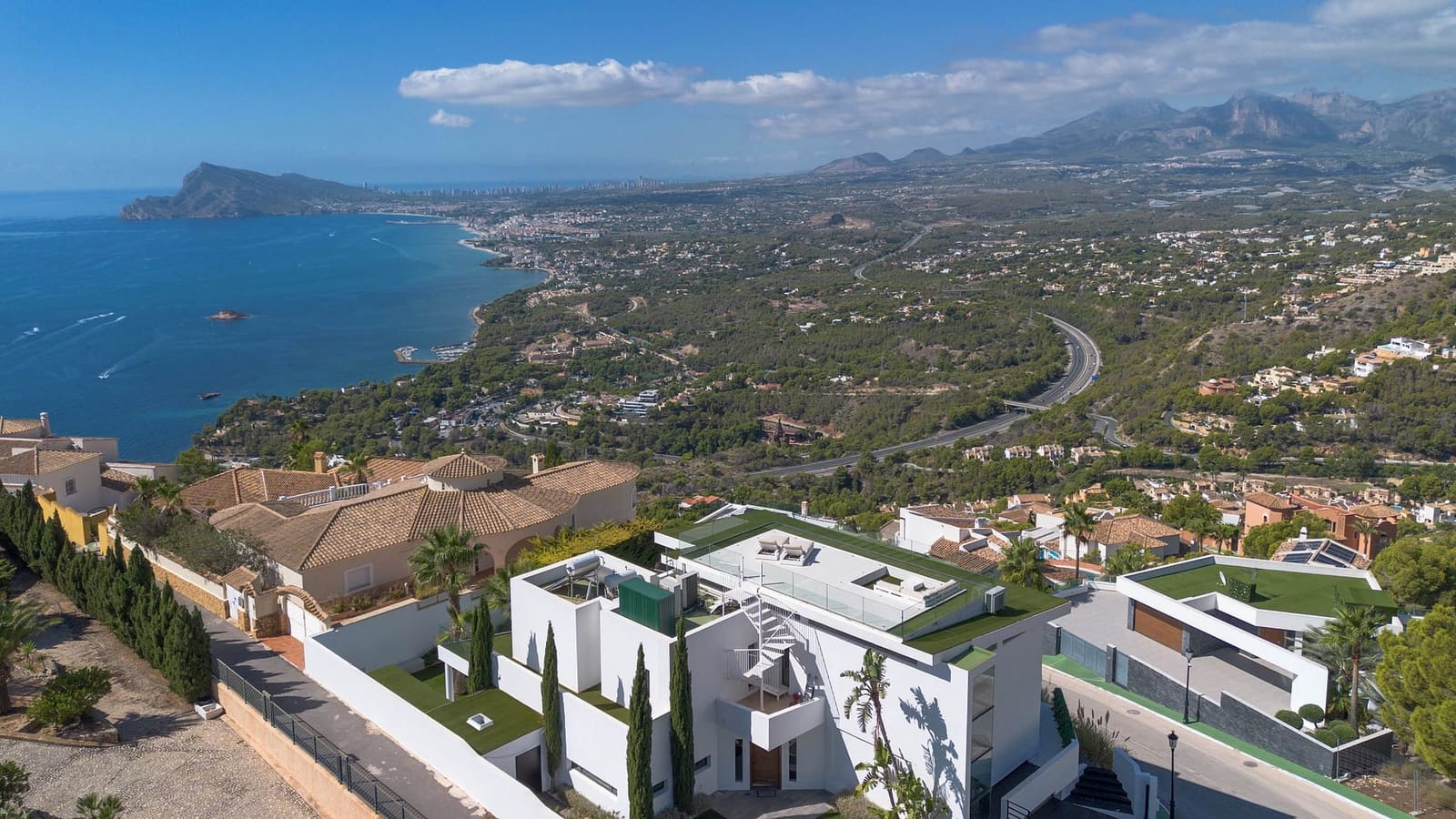 6 soveværelse Villa til salg i Altea med swimmingpool garage - € 2.495.000 (Ref: 9997356)