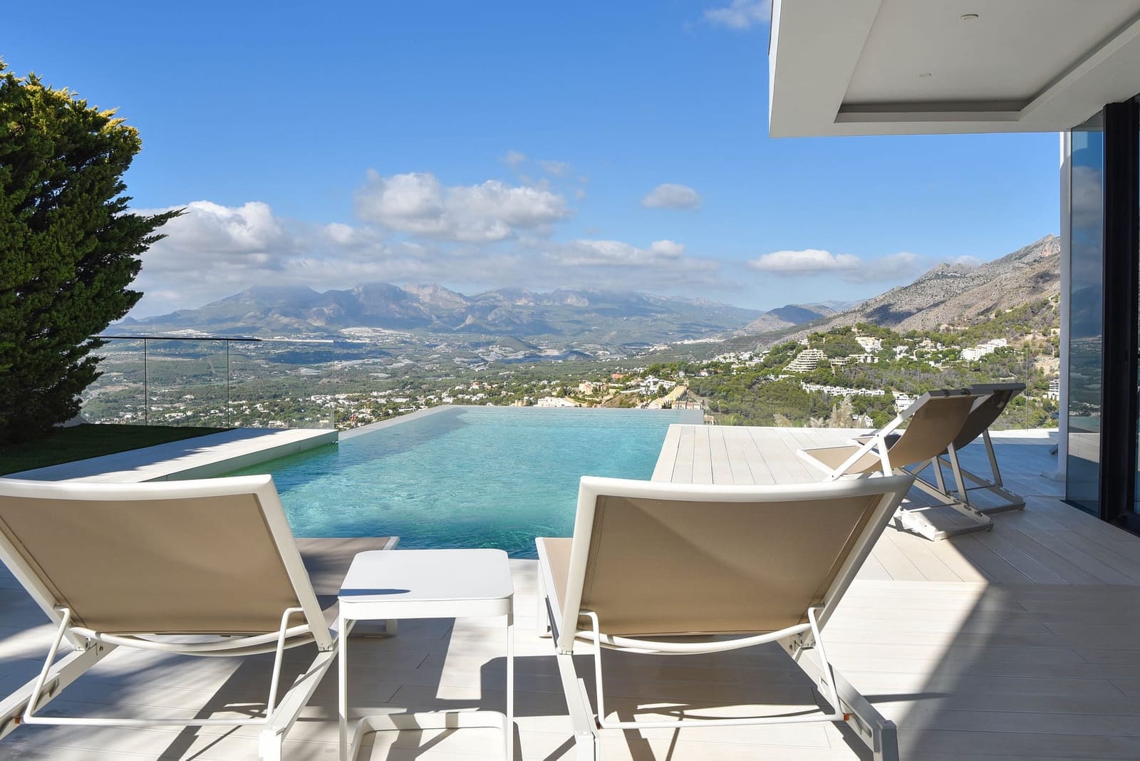6 soveværelse Villa til salg i Altea med swimmingpool garage - € 2.495.000 (Ref: 9997356)