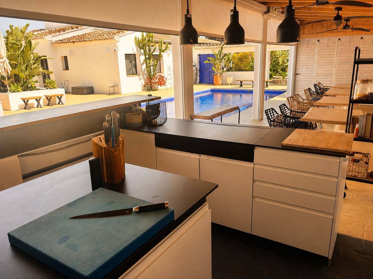 5 bedroom Villa for sale in Javea / Xabia with pool garage - € 2,190,000 (Ref: 9997359)