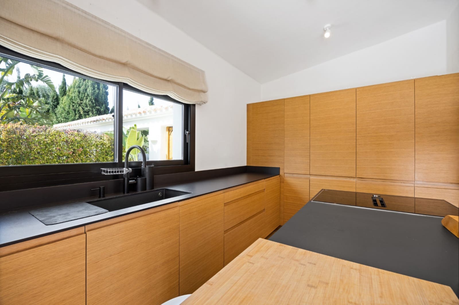 5 bedroom Villa for sale in Javea / Xabia with pool garage - € 2,190,000 (Ref: 9997359)