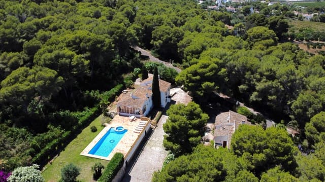 3 sypialnia Willa na sprzedaż w Javea / Xàbia z basenem garażem - 895 000 € (Ref: 9997364)