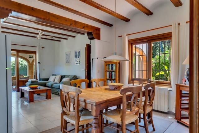 3 sypialnia Willa na sprzedaż w Javea / Xàbia z basenem garażem - 895 000 € (Ref: 9997364)