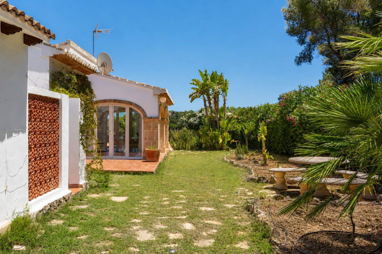 3 sypialnia Willa na sprzedaż w Javea / Xabia z basenem garażem - 895 000 € (Ref: 9997364)