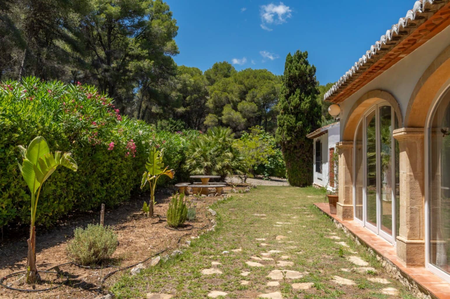 3 sypialnia Willa na sprzedaż w Javea / Xabia z basenem garażem - 895 000 € (Ref: 9997364)