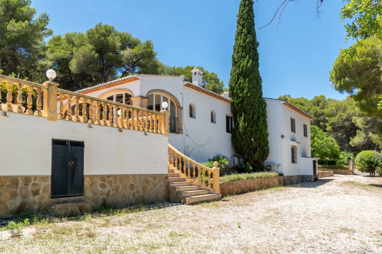 3 sypialnia Willa na sprzedaż w Javea / Xabia z basenem garażem - 895 000 € (Ref: 9997364)