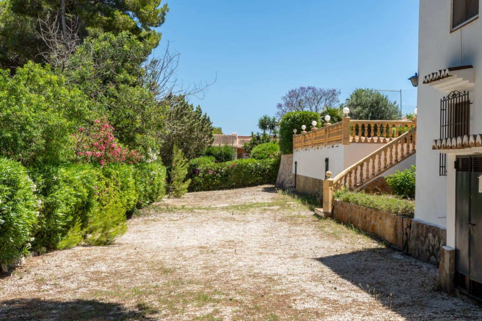 3 sypialnia Willa na sprzedaż w Javea / Xabia z basenem garażem - 895 000 € (Ref: 9997364)