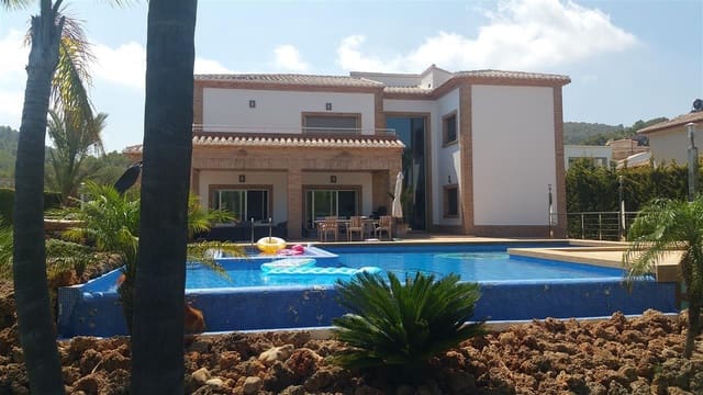 5 bedroom Villa for sale in Javea / Xàbia with pool garage - € 1,217,000 (Ref: 9997368)