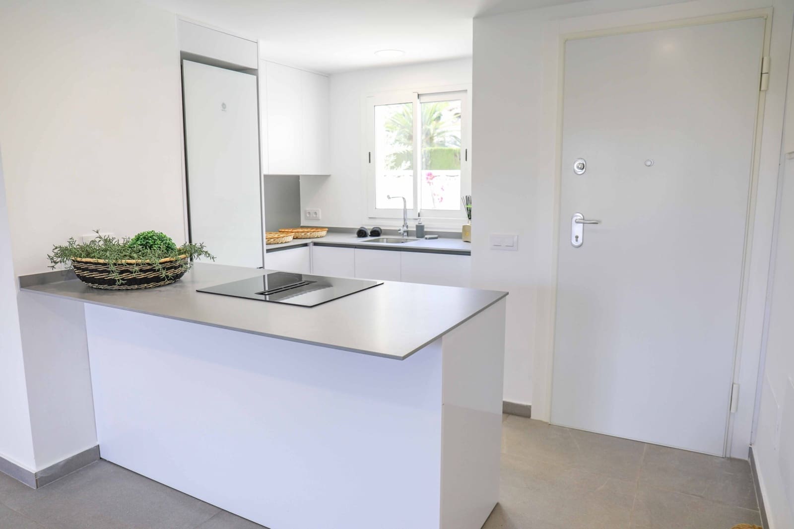 2 bedroom Apartment for sale in Denia with pool - € 381,000 (Ref: 9997369)