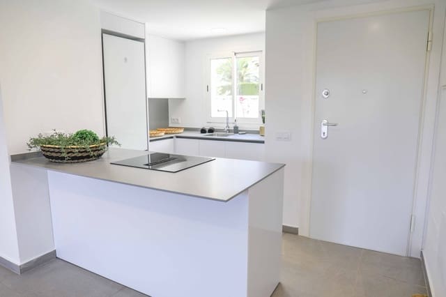 2 bedroom Apartment for sale in Dénia with pool - € 381,000 (Ref: 9997369)