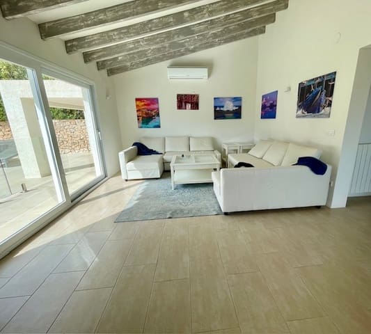 5 soveværelse Villa til salg i Moraira, Teulada-Moraira med swimmingpool garage - € 795.000 (Ref: 9997370)