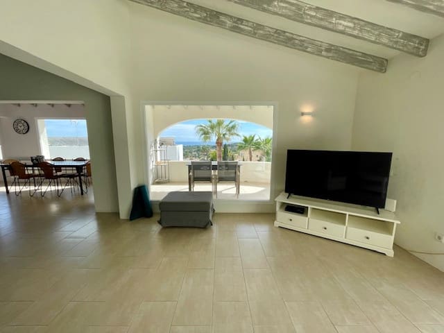 5 soveværelse Villa til salg i Moraira, Teulada-Moraira med swimmingpool garage - € 795.000 (Ref: 9997370)