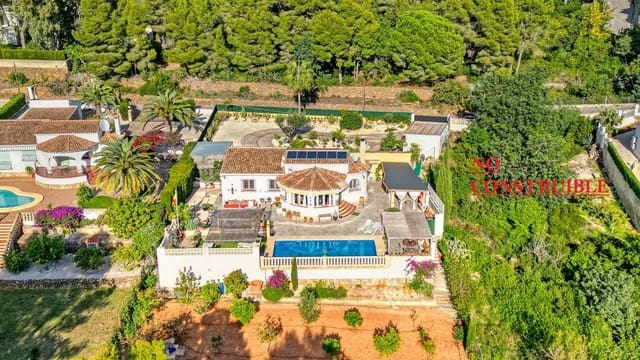 3 sypialnia Willa na sprzedaż w Javea / Xàbia z basenem garażem - 750 000 € (Ref: 9997372)