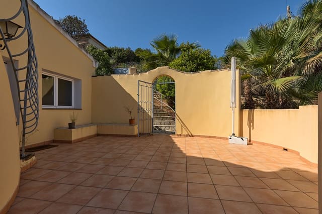 4 soveværelse Villa til salg i Javea / Xàbia med swimmingpool garage - € 975.000 (Ref: 9997374)