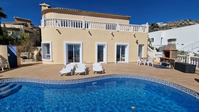 Chalet de 5 habitaciones en Benitachell / Benitatxell en venta con piscina - 715.000 € (Ref: 9997376)