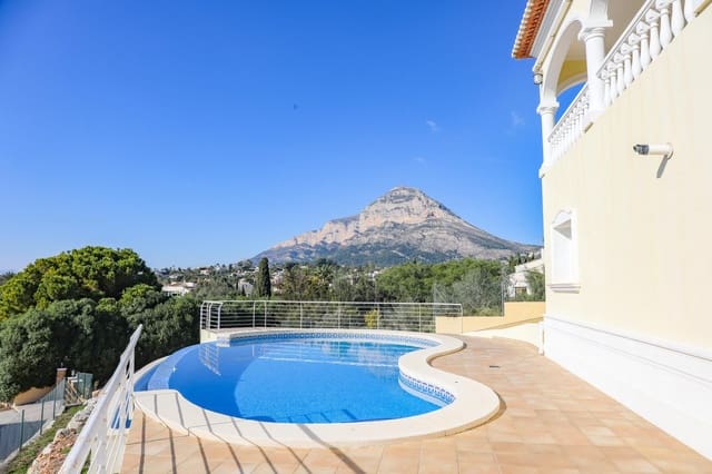 4 soveværelse Villa til salg i Javea / Xàbia med swimmingpool garage - € 835.000 (Ref: 9997377)