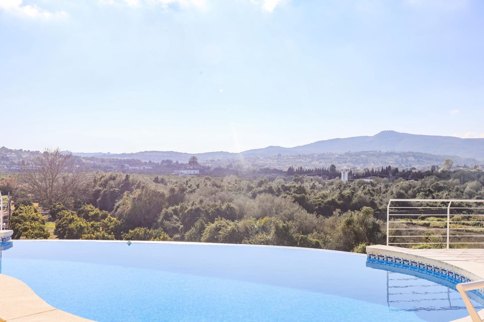 4 soveværelse Villa til salg i Javea / Xabia med swimmingpool garage - € 835.000 (Ref: 9997377)