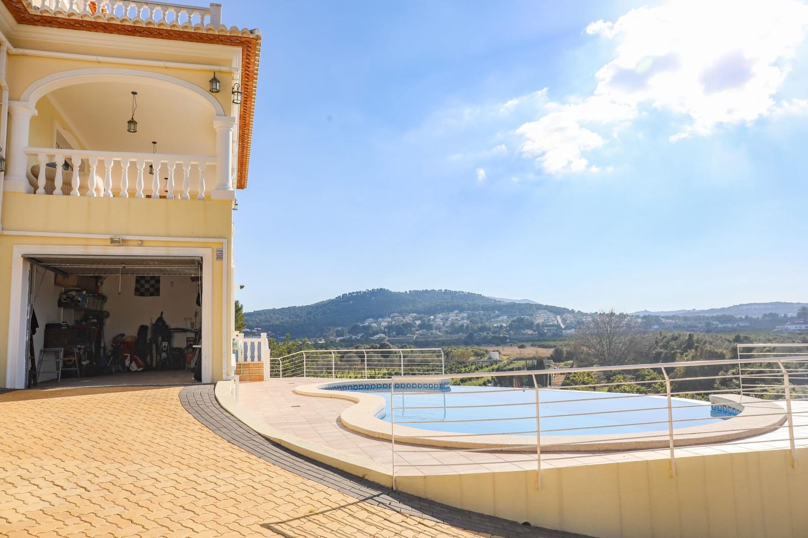 4 soveværelse Villa til salg i Javea / Xabia med swimmingpool garage - € 835.000 (Ref: 9997377)