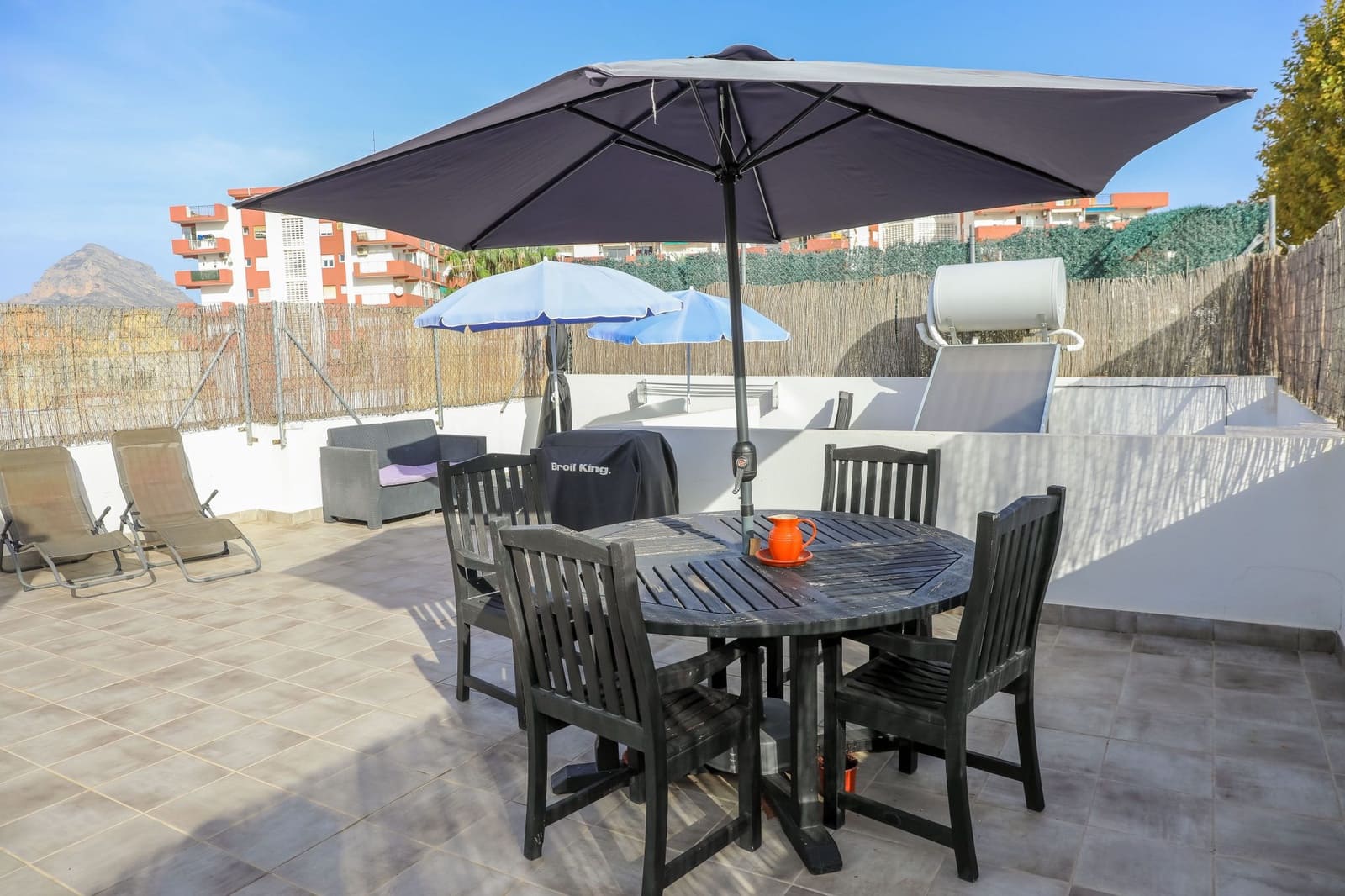 5 makuuhuone Rivitalo myytävänä paikassa Javea / Xabia - 495 000 € (Ref: 9997381)