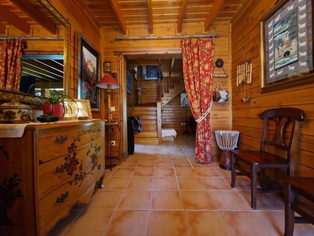 4 sypialnia Finka/Dom wiejski na sprzedaż w Orba z basenem garażem - 899 000 € (Ref: 9997383)