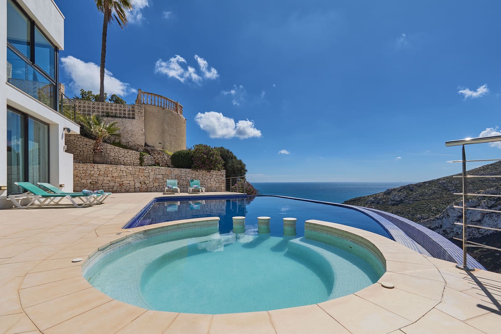 4 soveværelse Villa til salg i Javea / Xabia med swimmingpool - € 2.850.000 (Ref: 9997389)