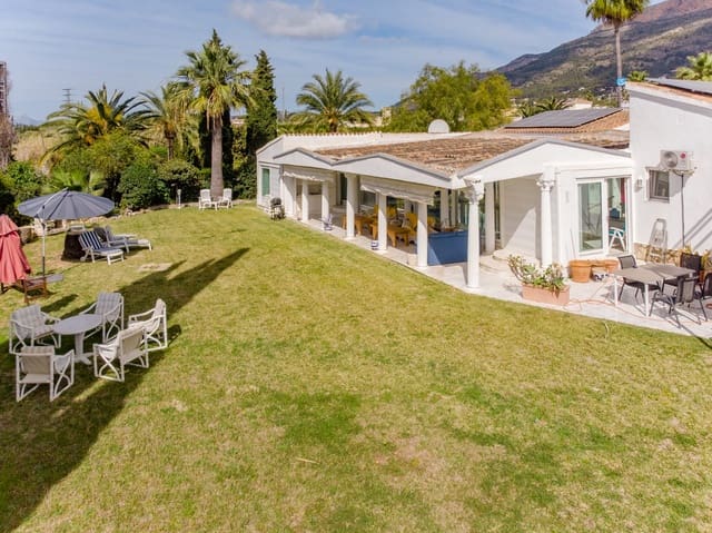 6 soveværelse Villa til salg i Javea / Xàbia med swimmingpool garage - € 1.395.000 (Ref: 9997391)