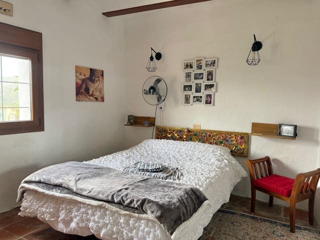 4 slaapkamer Villa te koop in Teulada Pueblo, Teulada-Moraira met zwembad garage - € 499.000 (Ref: 9997394)
