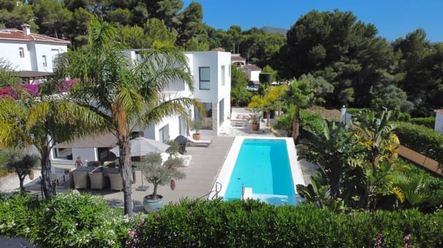 3 soveværelse Villa til salg i Javea / Xàbia med swimmingpool garage - € 1.450.000 (Ref: 9997398)