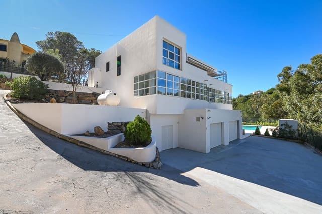 4 bedroom Villa for sale in Altea with pool garage - € 1,295,000 (Ref: 9997399)