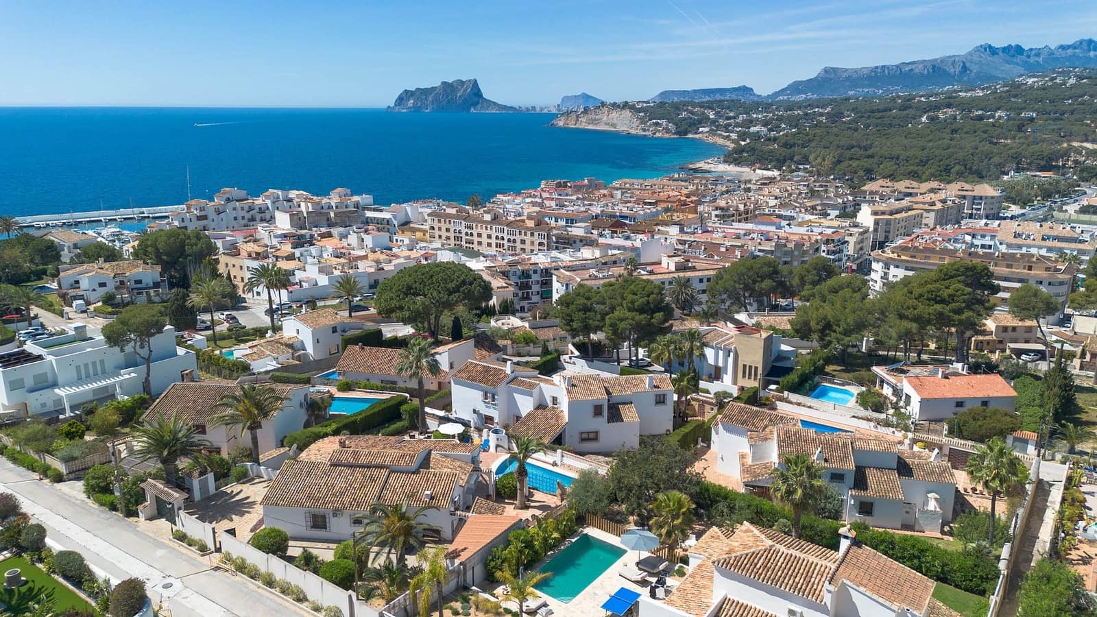 Chalet de 3 habitaciones en Moraira en venta con piscina - 1.150.000 € (Ref: 9997401)