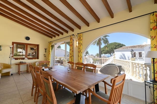 Chalet de 3 habitaciones en El Portet - Pla de Mar, Teulada-Moraira en venta con piscina - 1.150.000 € (Ref: 9997401)
