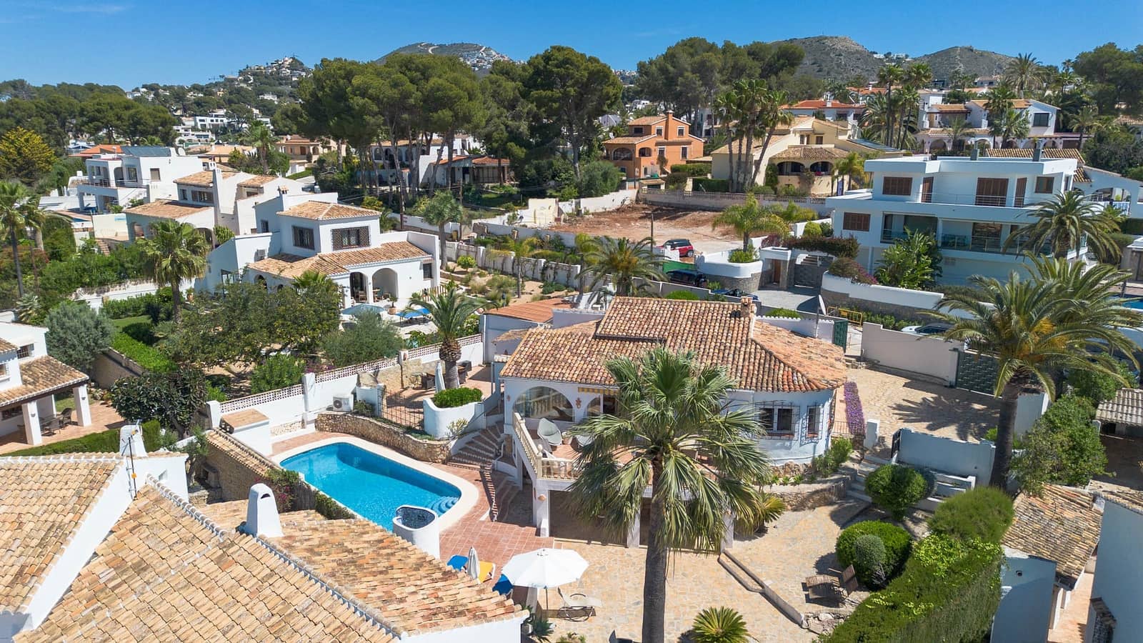 Chalet de 3 habitaciones en Moraira en venta con piscina - 1.150.000 € (Ref: 9997401)