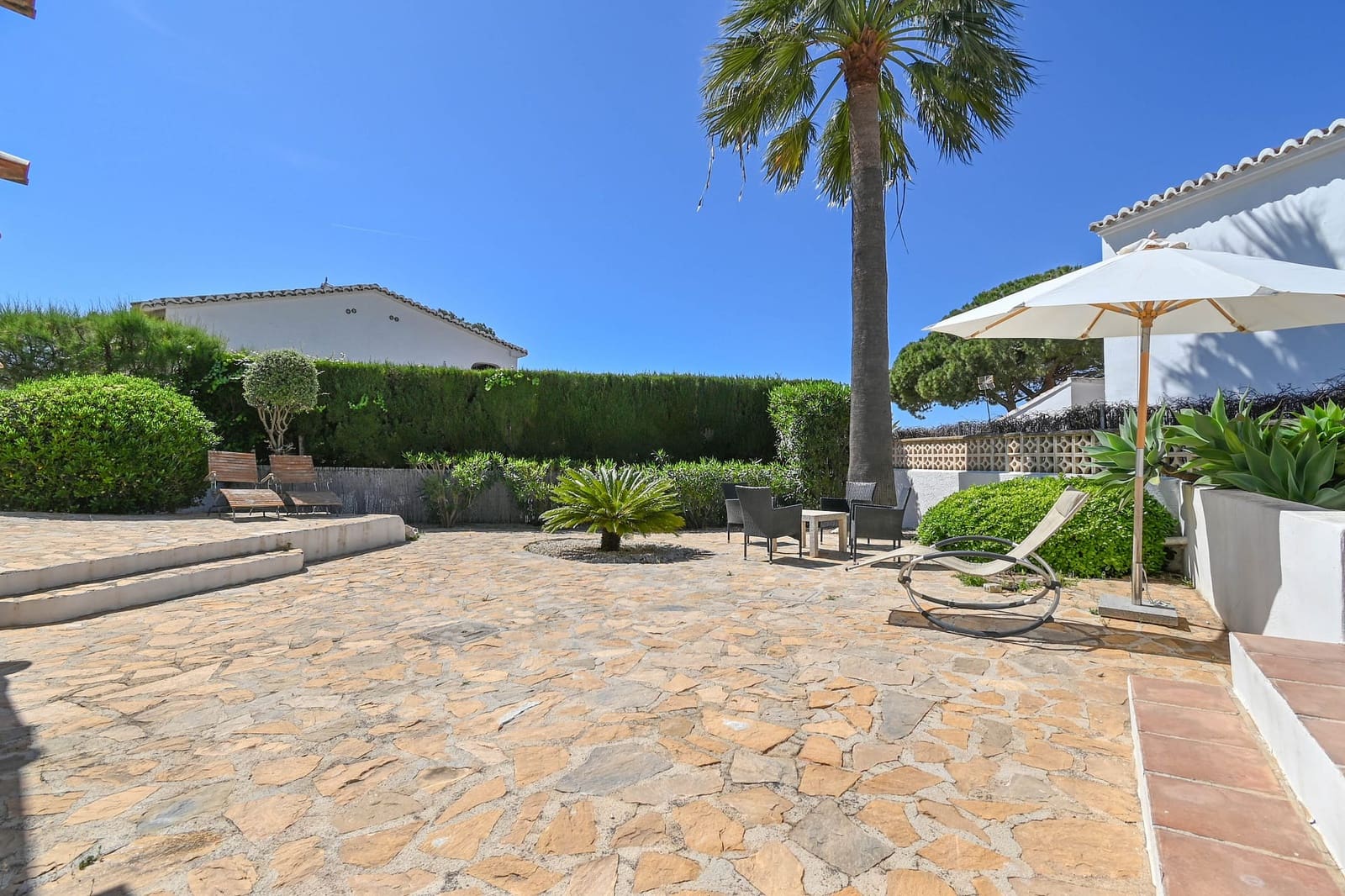Chalet de 3 habitaciones en Moraira en venta con piscina - 1.150.000 € (Ref: 9997401)