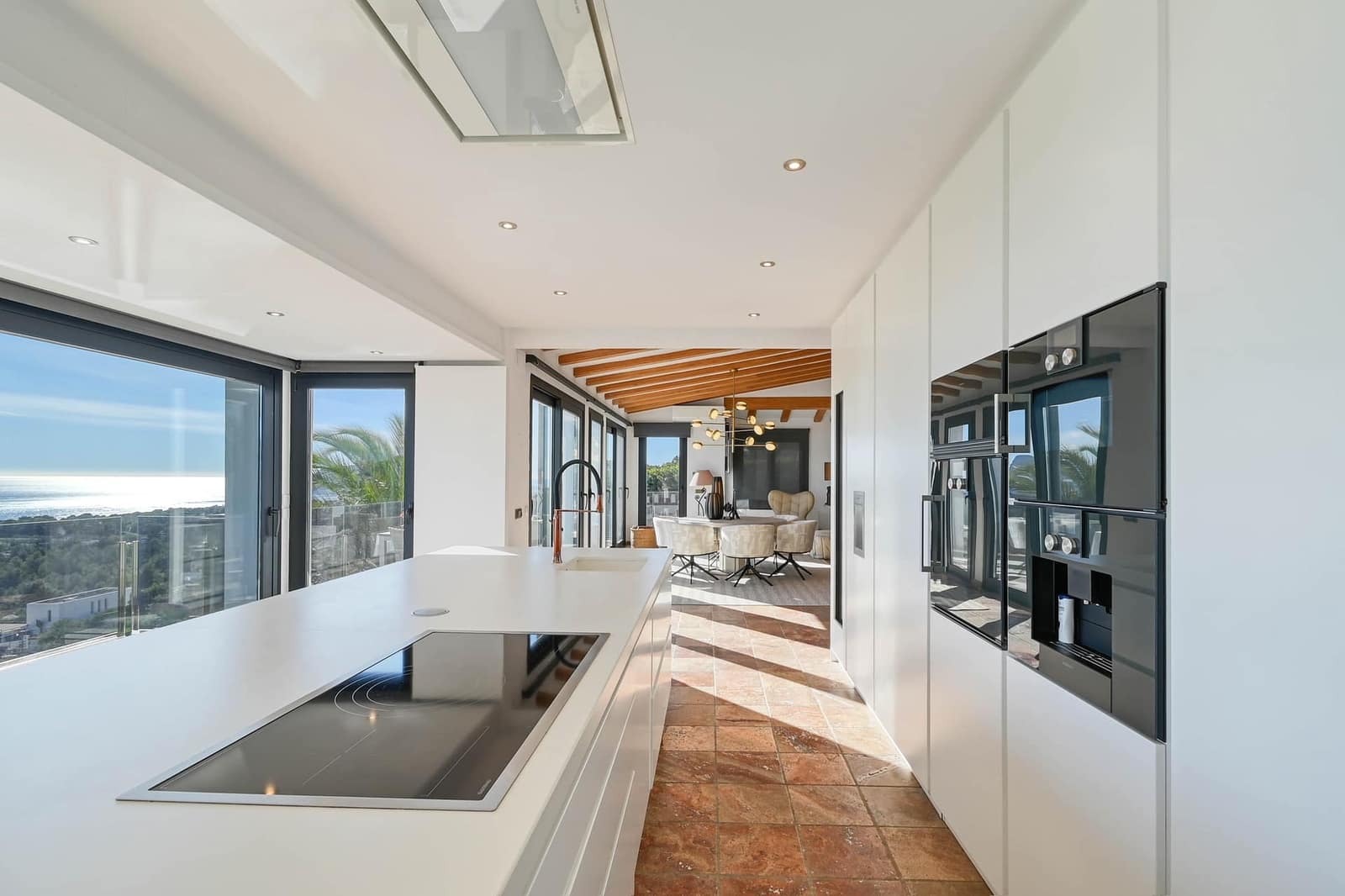 6 soveværelse Villa til salg i Benissa med swimmingpool garage - € 3.900.000 (Ref: 9997402)